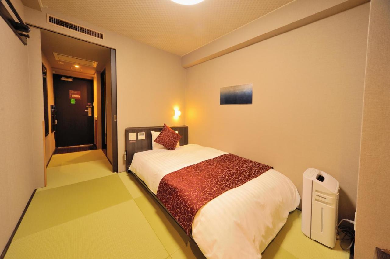 Tennen Onsen Taho-No-Yu Dormy Inn Niigata Room photo
